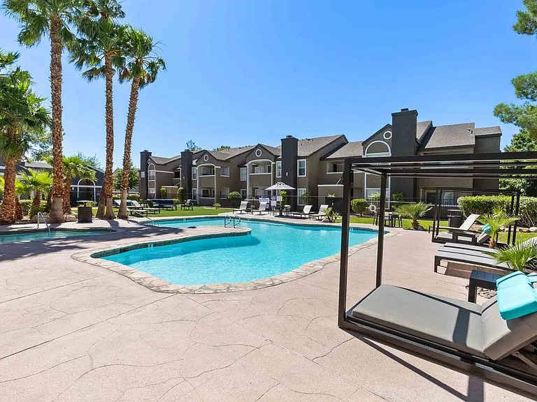 Renaissance Villas Apartment Homes — Photo 14