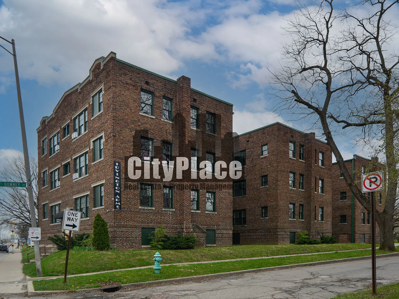 *Coming Soon* 5345 E Washington St. Unit 12. Indpls, In 46219 — Photo 2