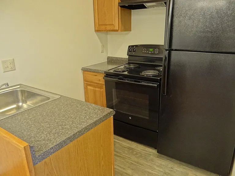 White Oaks Apartments — Photo 21