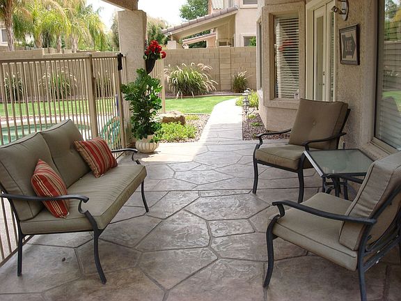 2nd image of 6812 W Rose Garden Ln