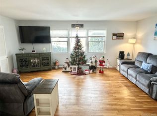 12 Danbury Ct APT 1502, Suffern, NY 10901