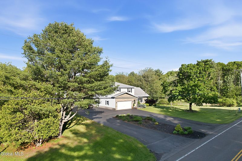 2nd image of 554 Mott Road