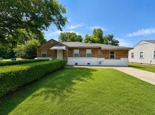 801 Deering St, Cleveland, MS 38732