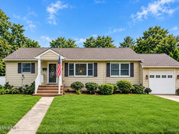 177 10th Street, Belford, NJ 07718