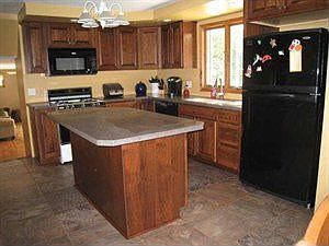 2nd image of 77 Smallwood Dr