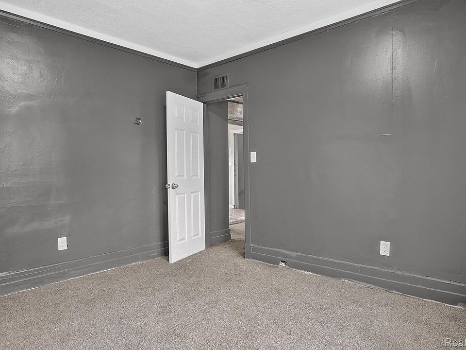 1725 Burlingame St, photo 28