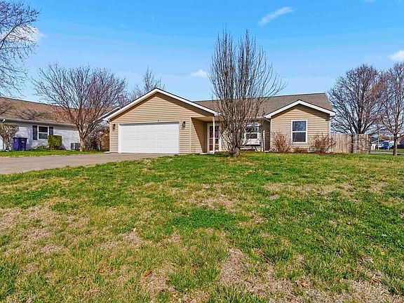 4th image of 200 Northfield Rd