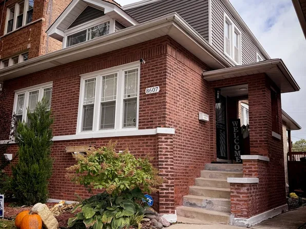 8607 S Maryland Ave, Chicago, IL 60619