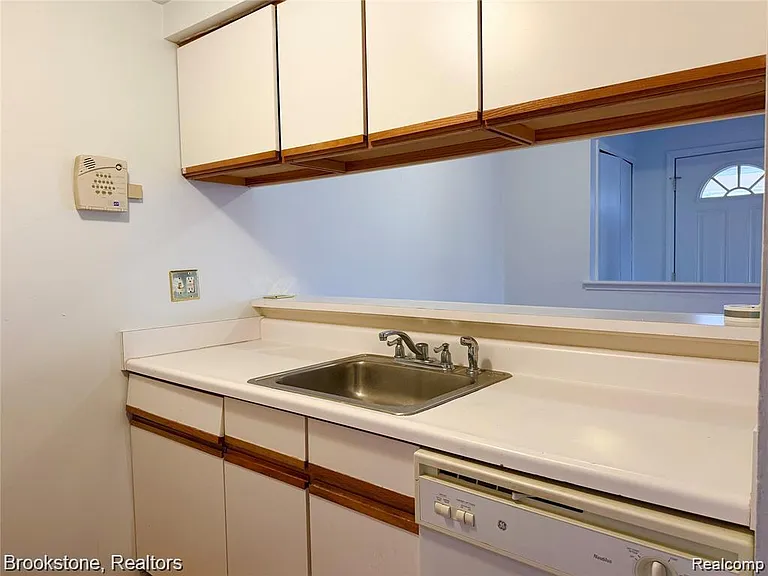 35214 Taffy Dr #66 — Photo 10
