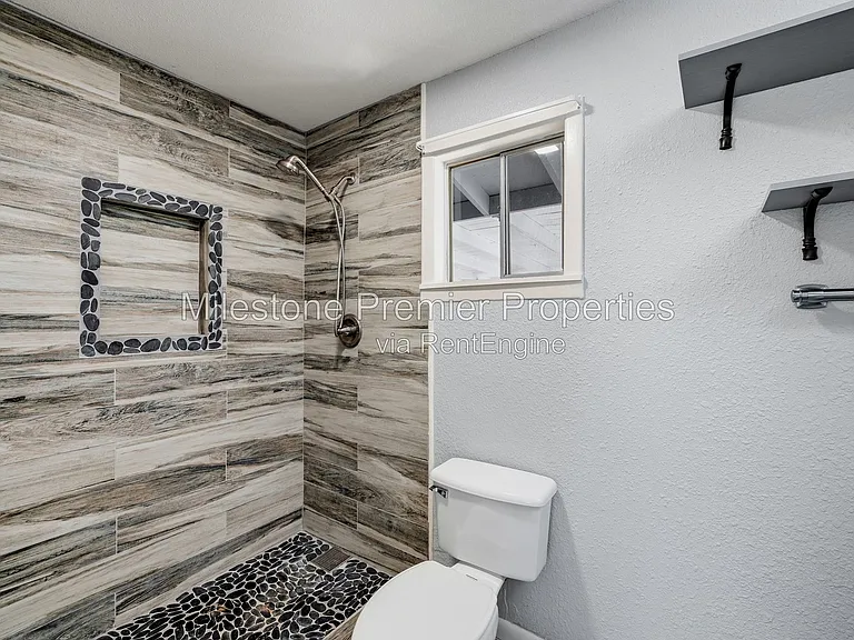 101 Lakewood Ln — Photo 17