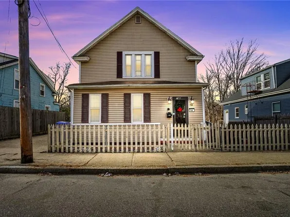 744 Manton Ave, Providence, RI 02909