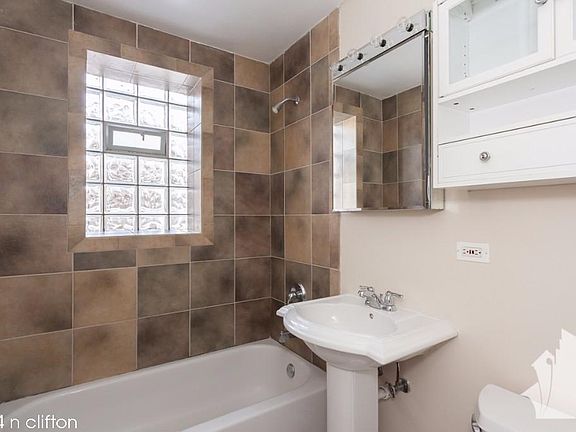 5th image of 3244 N Clifton Ave #912