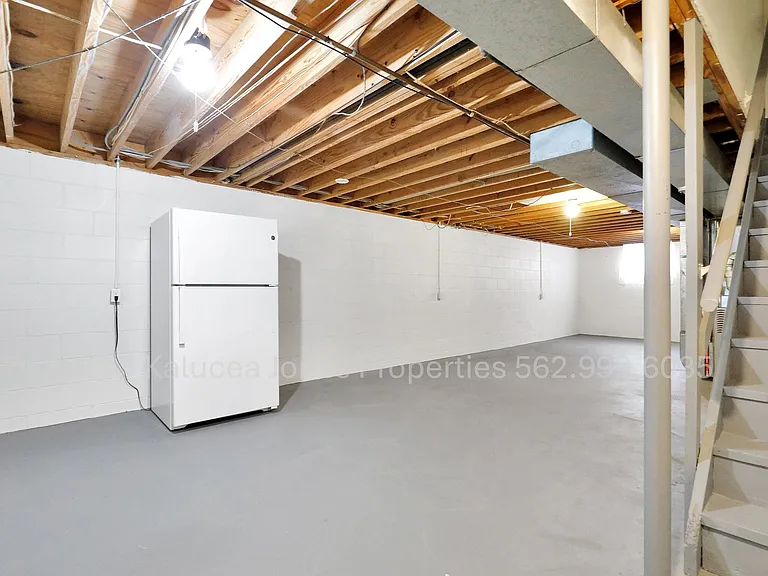 Some units have a 2nd refrigerator in the basement