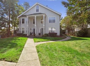 405 Seahorse Run, Chesapeake, VA 23320