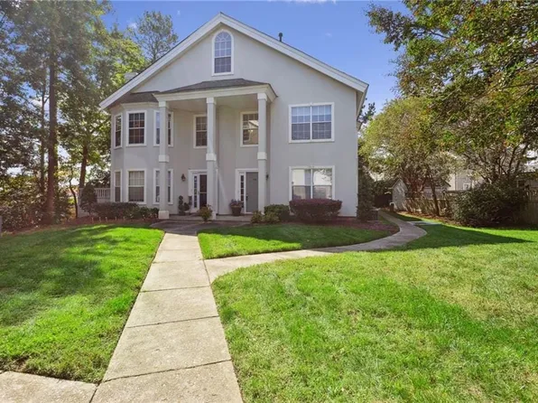 405 Seahorse Run, Chesapeake, VA 23320