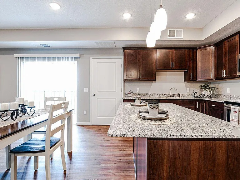 Encore Apartments — Photo 2
