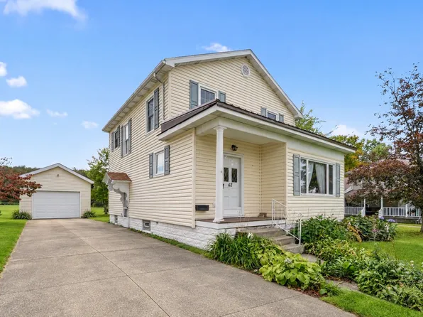 42 Jackson Ave, Albion, PA 16401
