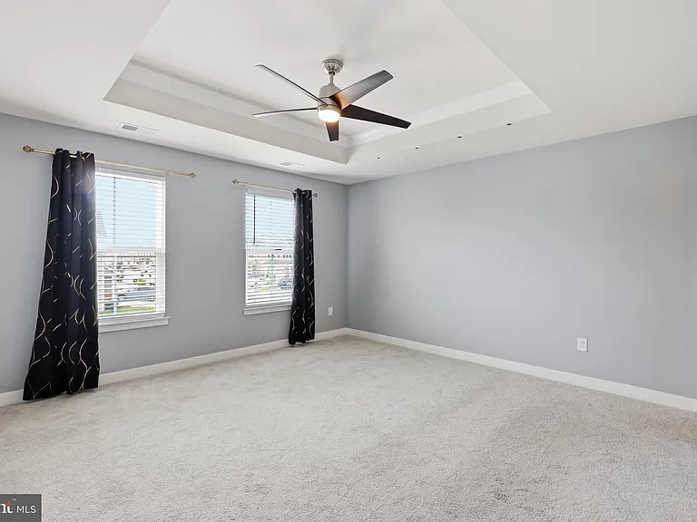 529 Swansea Dr — Photo 23