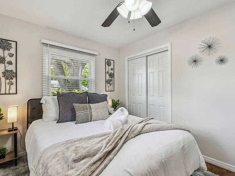 8611 Driftwood Dr — Photo 49