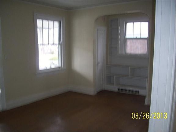 2nd image of 5028 Oberlin Blvd