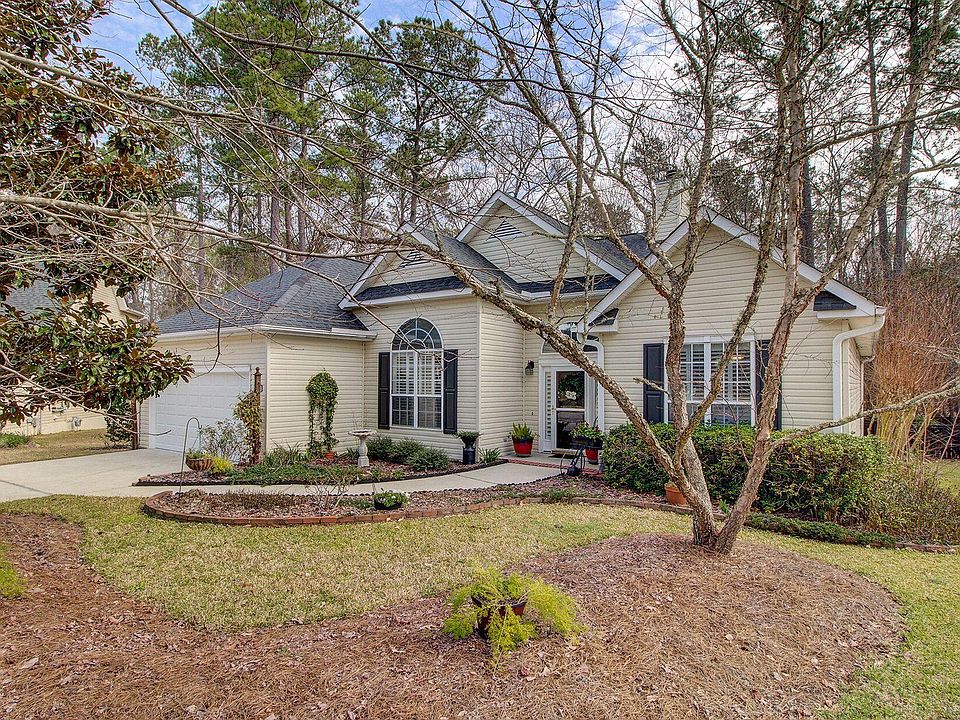 1st image of 619 Fairway Forest Dr