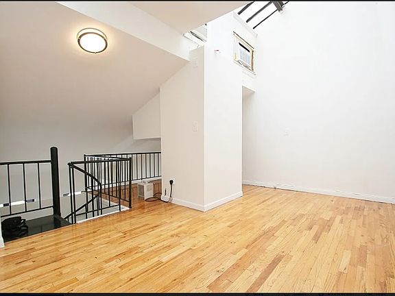 4th image of 160 Bleecker St #10KEAST