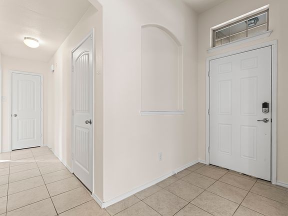 4th image of 5313 Creek Hill Ln