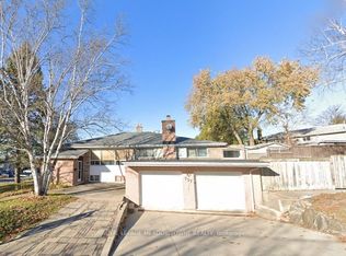 737 Botany Hill Cres #B, Newmarket, ON L3Y3A7