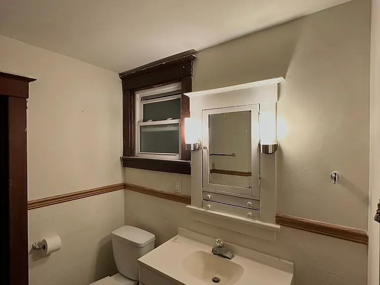 818 Michigan Ave #1 — Photo 3