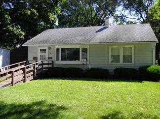 3 Bird Cir, Charles City, IA 50616