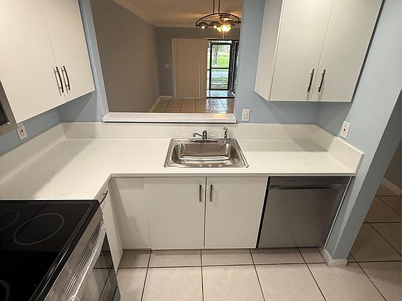 5th image of 2501 NW 56th Avenue #3-14