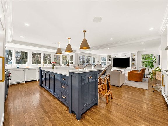 4th image of 43 Amherst Rd