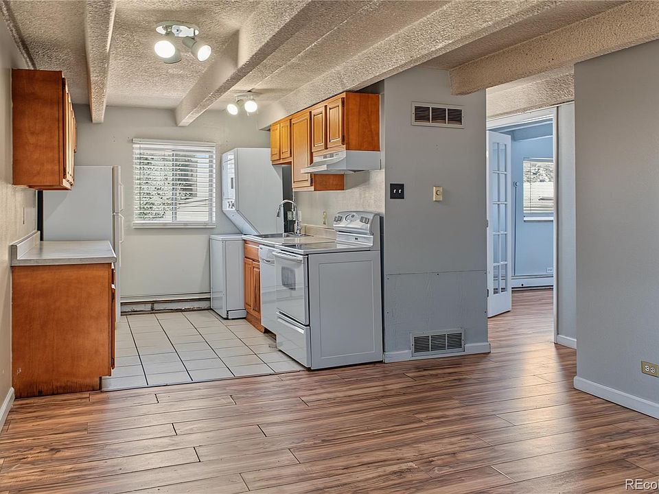 1st image of 1180 Yosemite Street