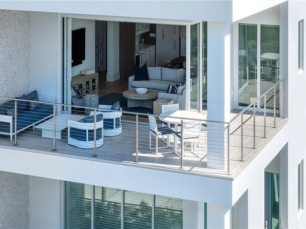 201 8TH ST S #206, NAPLES, FL 34102