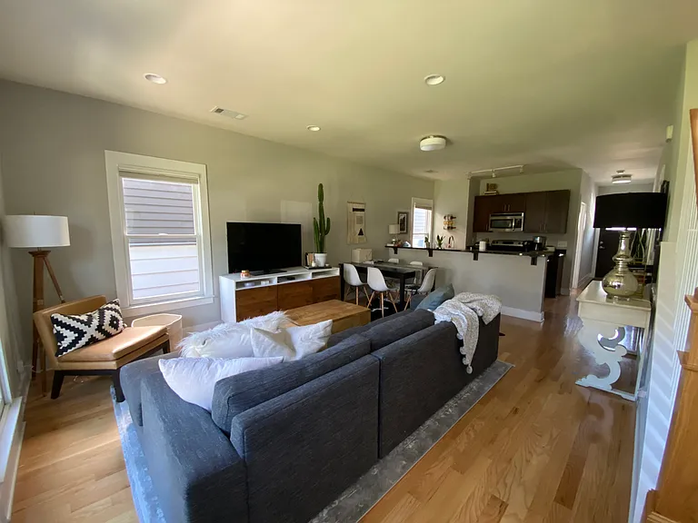132 Gale Park Ln — Photo 8