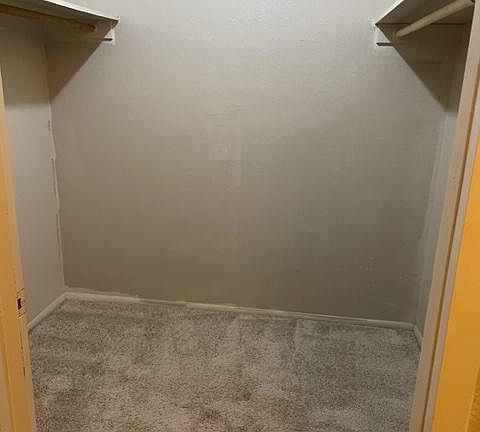 4th image of 115 Sycamore Dr #142