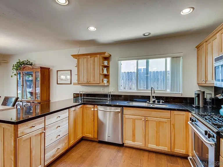 5664 Campanile Way — Photo 8