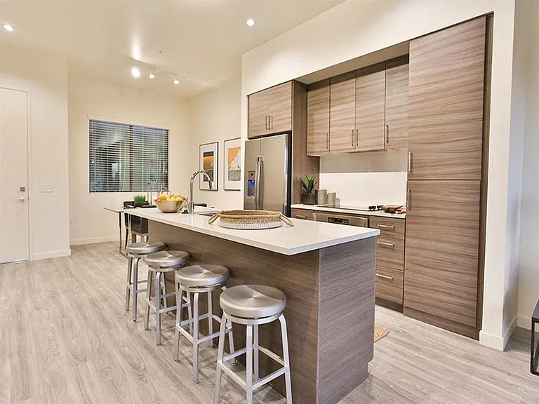 Dusk Scottsdale Apartments — Photo 14