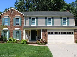 29185 Leesburg Ct, Farmington Hills, MI 48331