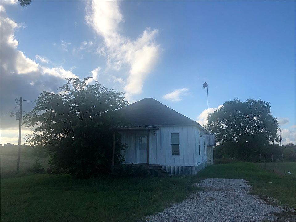 1st image of 951 County Road 472