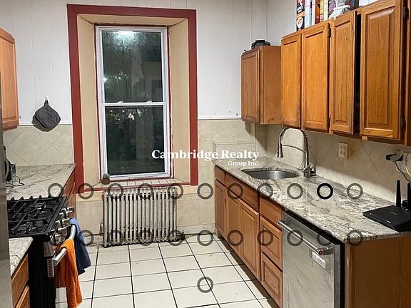 2nd image of 688 Parker St #2T