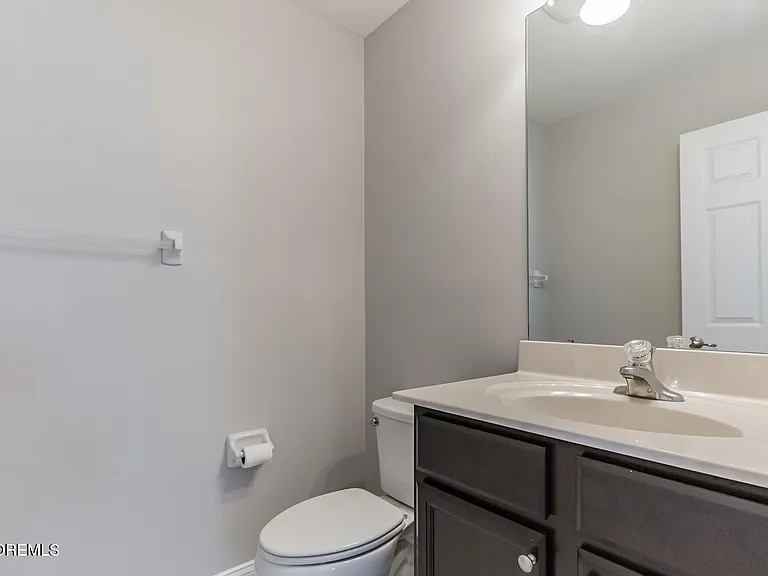 507 Lexington Mews — Photo 13