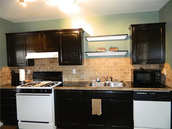 4th image of 1017 S East St