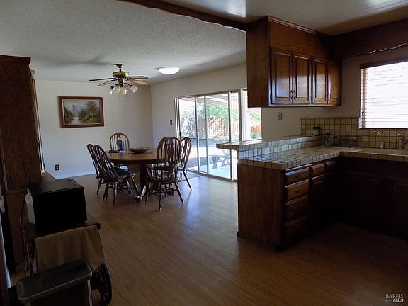 4th image of 200 Mountain view Avenue