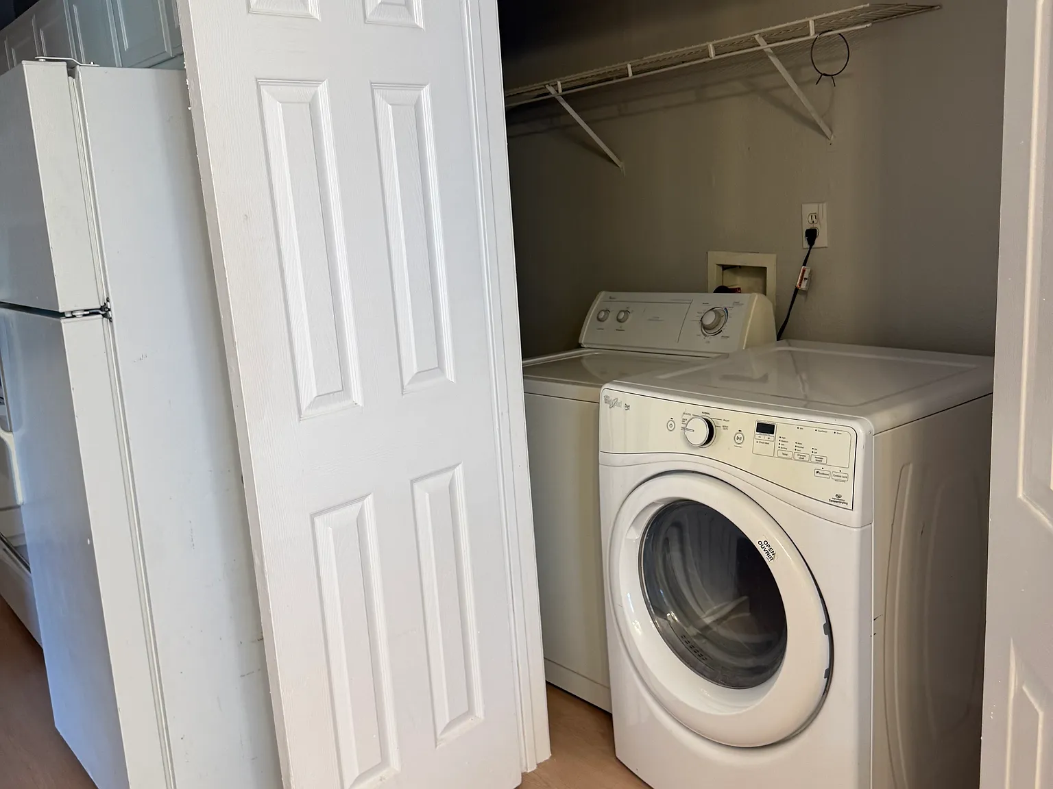 3 bed, 1200 sqft, $1,100 — Photo 4
