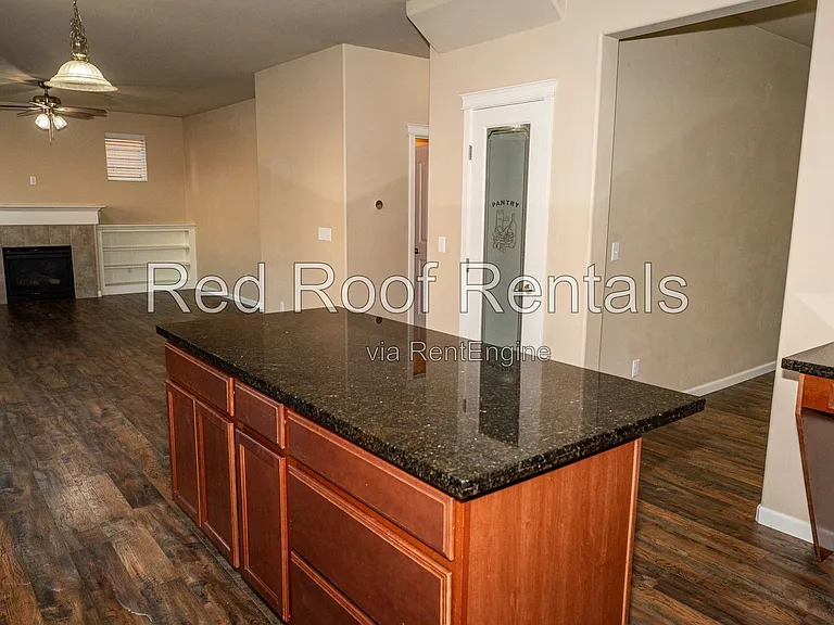 1441 Farina Loop SE — Photo 15