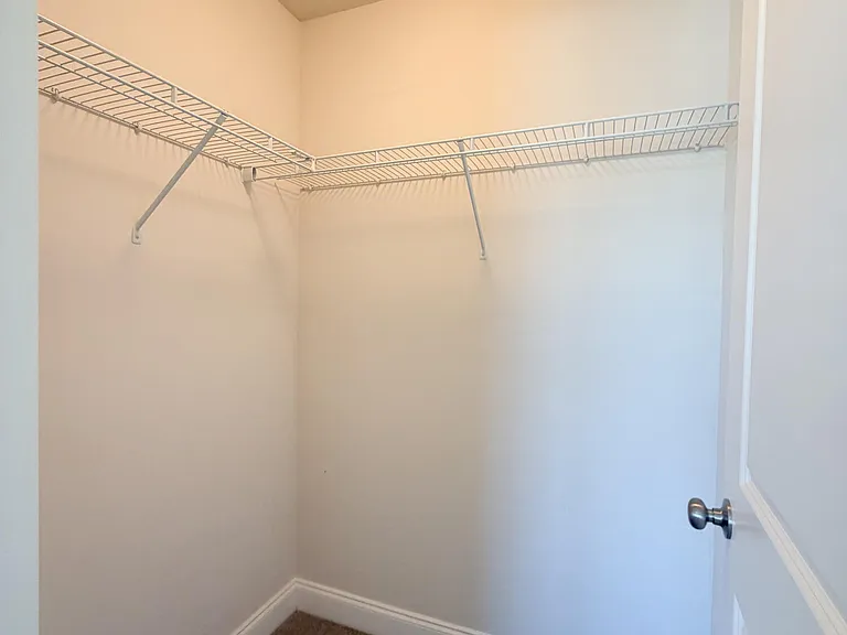 1140 Orchard Dr — Photo 12