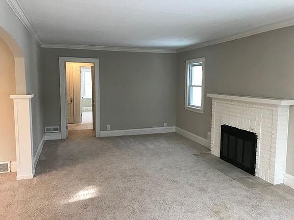 3rd image of 3559 Knox Ave N