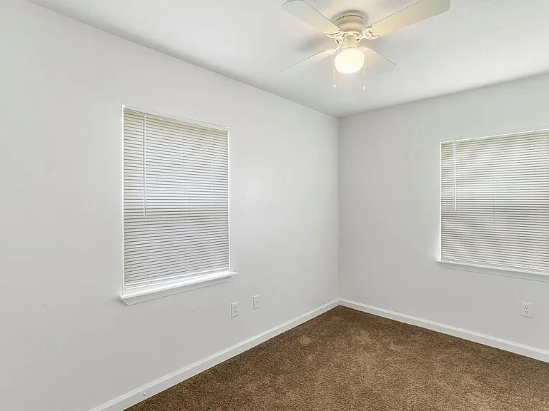 Madison Glen Apartments — Photo 7