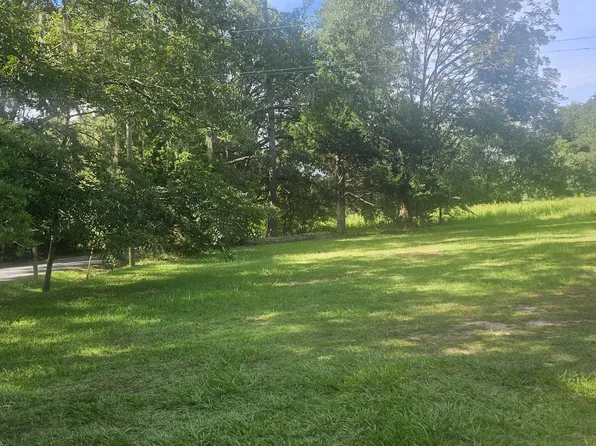1104 Leslie Lewis Rd, Havana, FL 32333